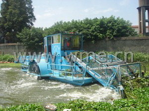 Dredger for water plant