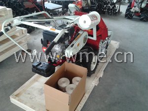 pengikat mesin penuai dalam karton