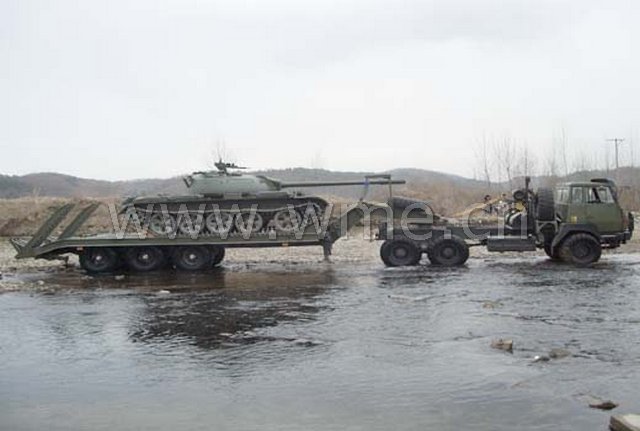China Tank Transporter