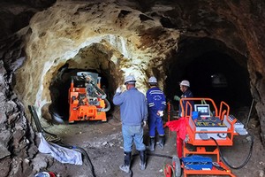 SITON DL2 - China mining auxiliary vehicles