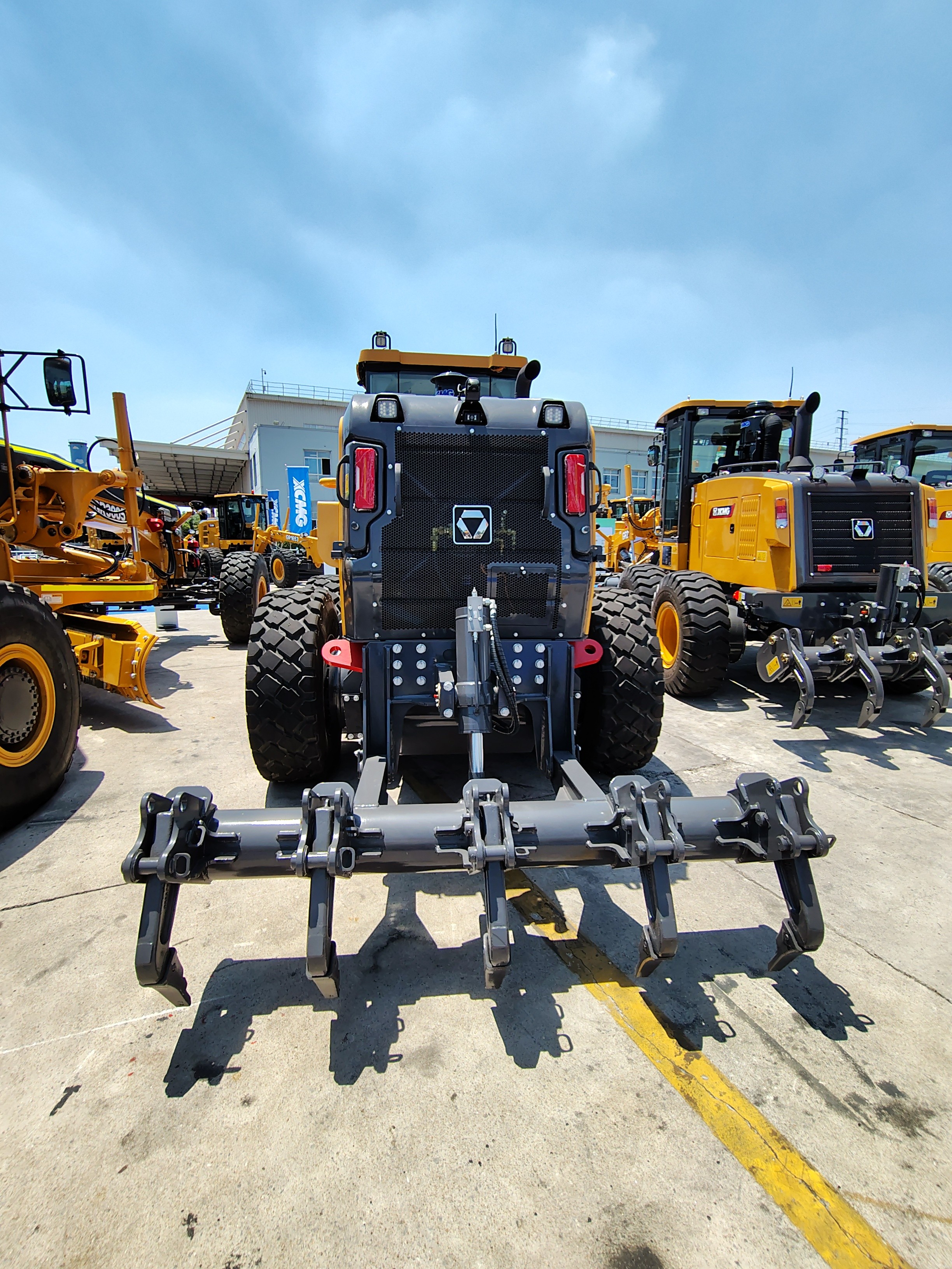 GR2405T PRO - XCMG GR2405T PRO - China XCMG mining dump truck
