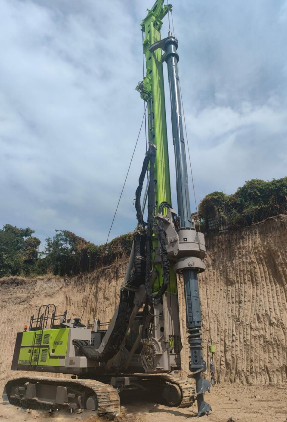 ZR185R - ZOOMLION ZR185R - ZOOMLION ZR185R Rotary Drilling Rig